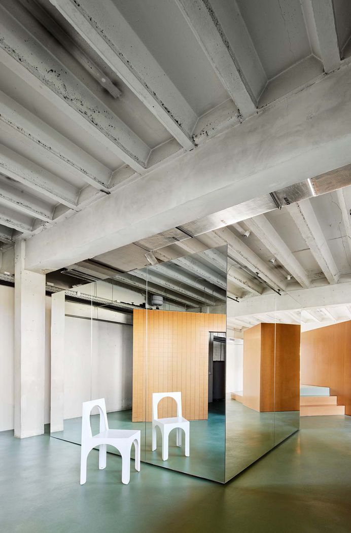 700m2 Apartment by ARQUITECTURA-G