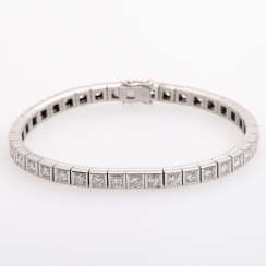 Bracelet with 38 brilliant-cut diamonds zus. approx 3,80 ct.