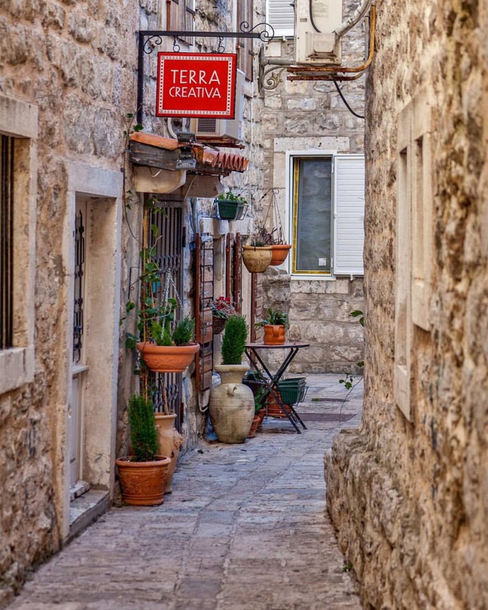 Fantastic Travel Street Photography by Hans-Peter Möllers