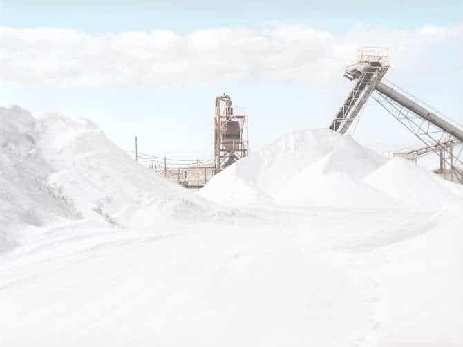 Minimalist Landscapes of Western Australia's Salt Mines by Emma Phillips