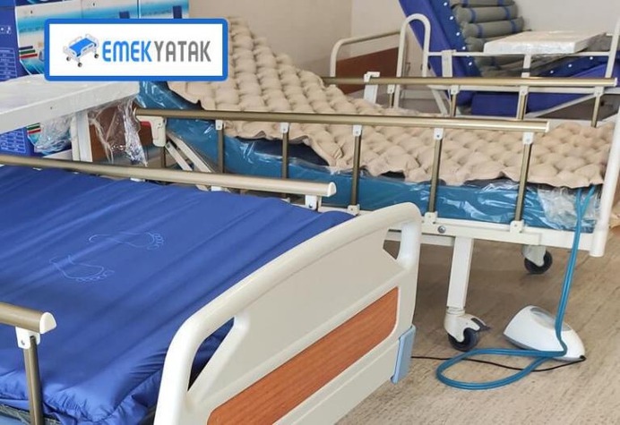 Lazımlıklı Hasta Karyolaları