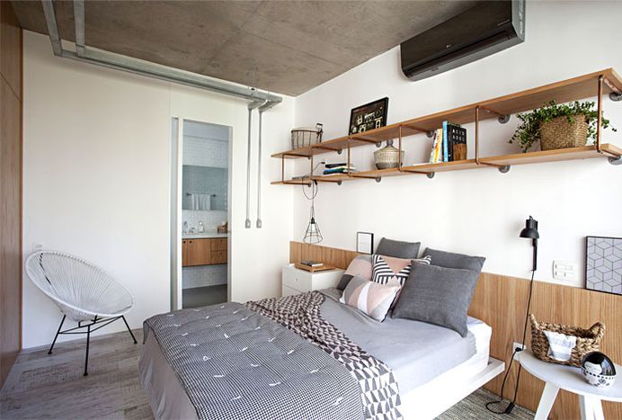 Studio Apartment Divided up with Wooden Screens - InteriorZine
