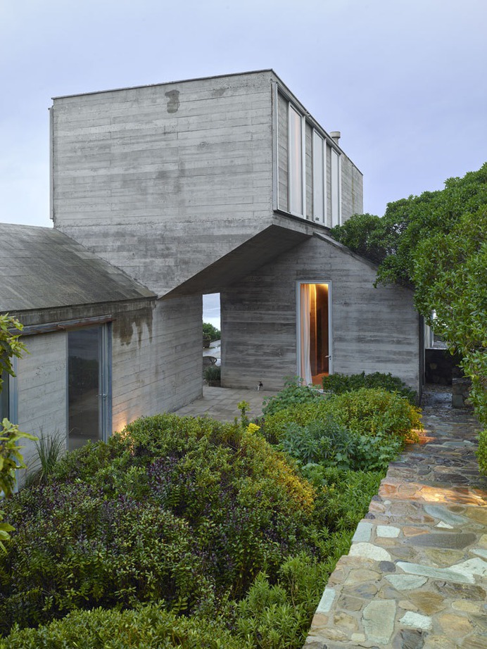 blue bay house ~ cecilia puga architect