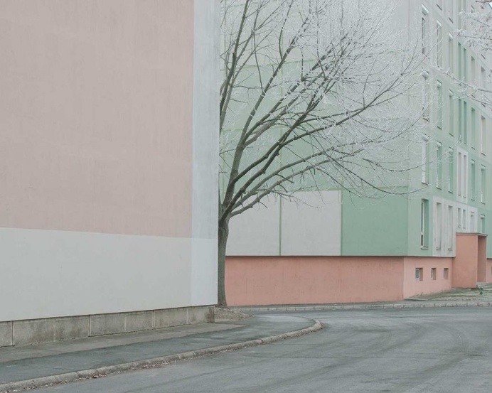 Marietta Varga Captures Stunning Minimalist Photos of Siófok, Hungary