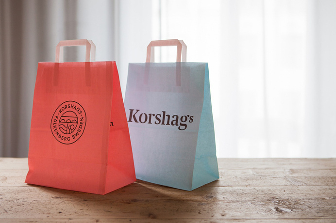 Visual identity and shopping bag design for Korshags by Kurppa Hosk #bag #identity #branding