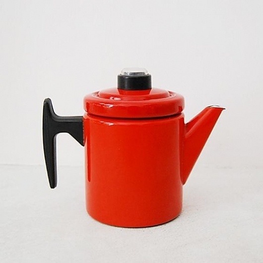 Kirpputori — Megamagro #objects #design #home #colors #coffee