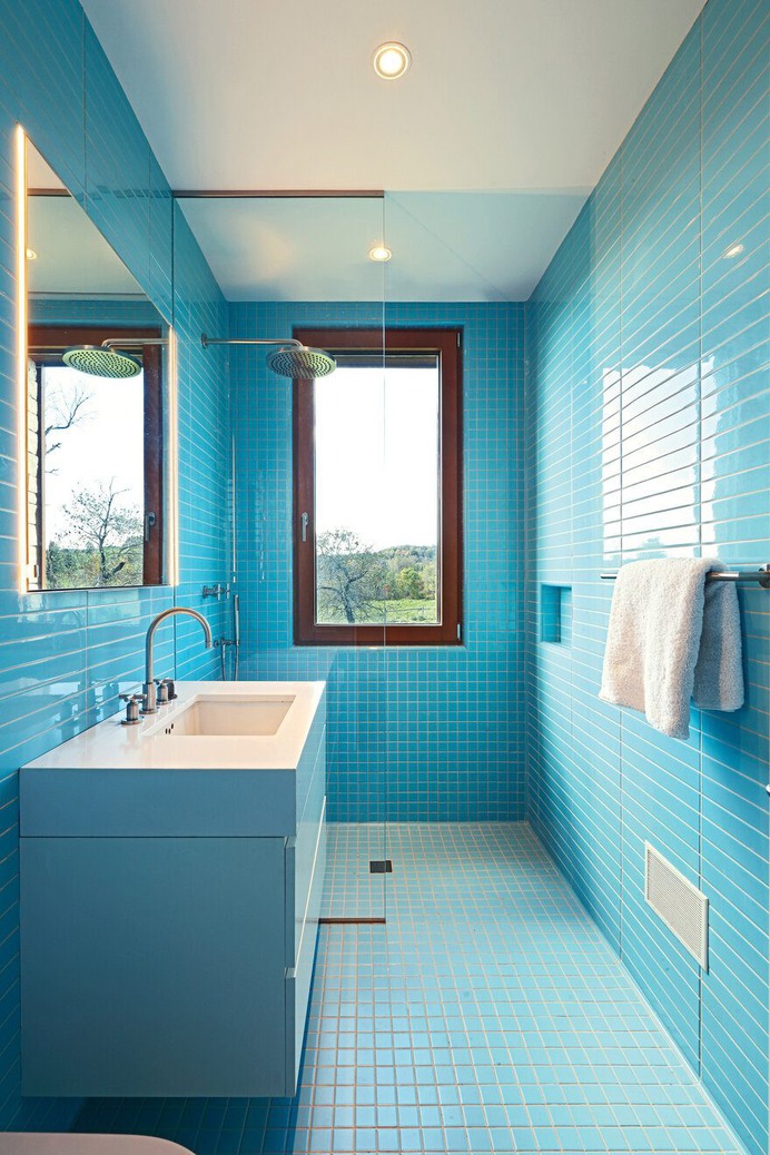 bathroom / Slade Architecture