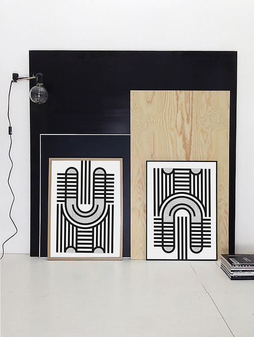 A poster for the every day changing mood. Rotate the print 180° to show how you feel. High-quality silkscreen print on Paper. By Bureau Har #buy #online #frame #blackwhite #white #2sides #shop #print #design #graphic #black #illustration #change #poster #mood #plakat #face #show #feel #changing