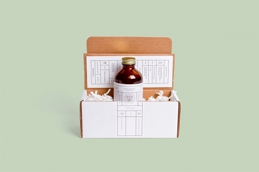 RoAndCordials | RoAndCo Studio #box #roandco #package #bottle
