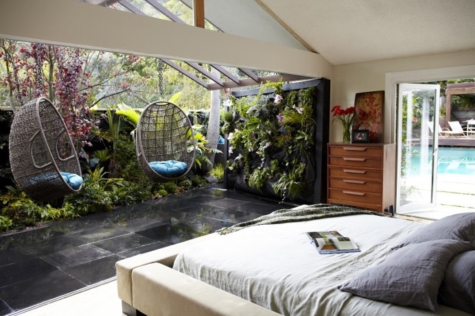 Outdoor room