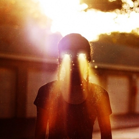 17 Year Old Surreal Photographer: Maria Sardari #lens #photography #flare #art