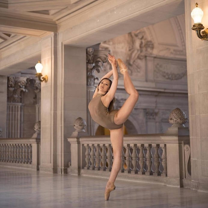 Zachariah Epperson Captures The Magical World of Ballet and Dancers