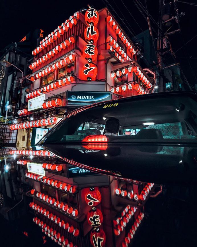 #streets_vision: Vibrant Street Photography by Jimmy Chan