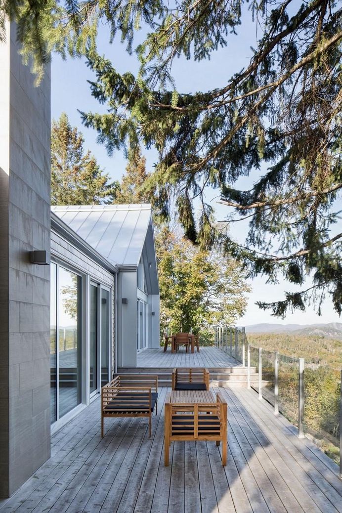 A 1960s Ski House Gets a Facelift and the Whole Family Smiles 2