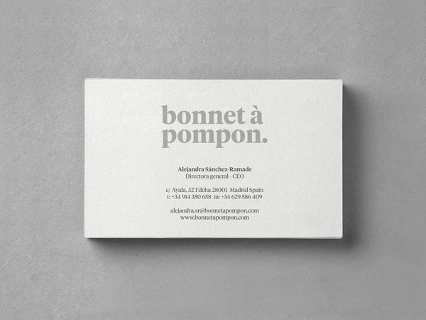 Bonnet Ã Pompon #typography #business card #tiempos