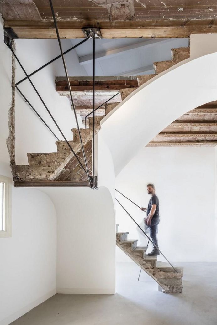 Arimon House by García-Durán and Associates 8
