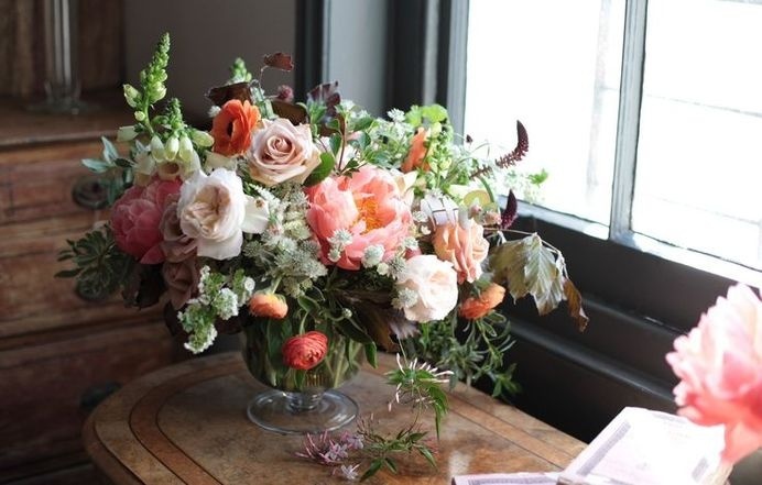 Flowers for Alex Mc Arthur's home #interiors #flowers