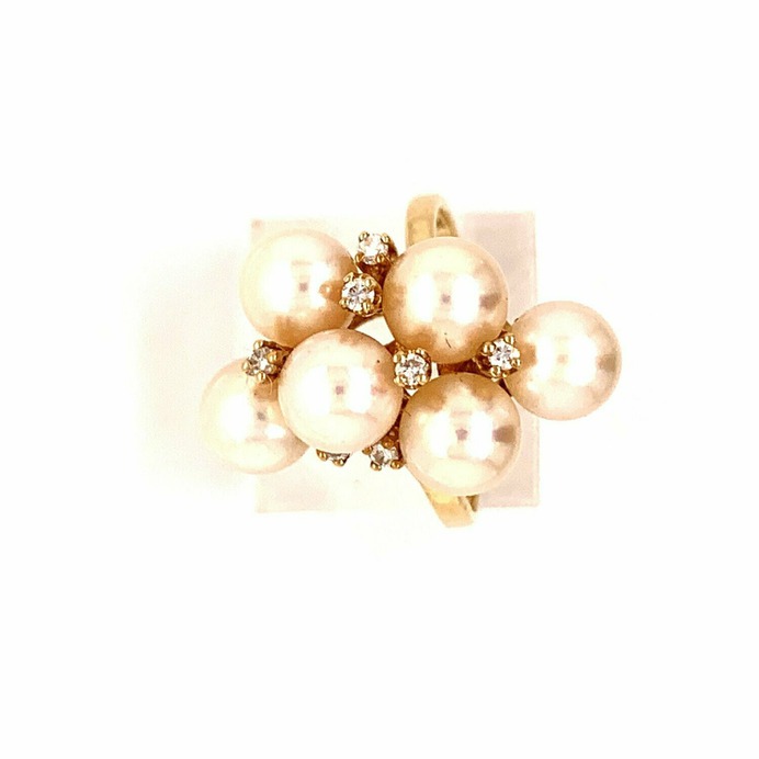 Round Multi Pearl Ring