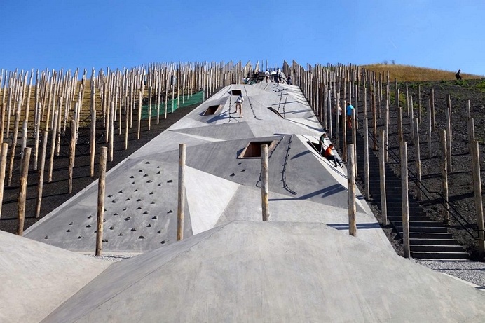Play-Scape in Beringen, Belgium / Recreative Project be-MINE