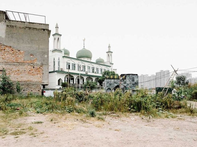 Wuhan Boulevard: China's Urban Landscapes by Alessandro Zanoni