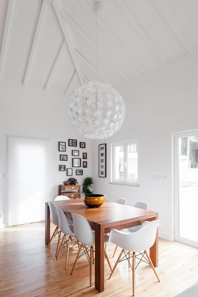 Converting a 50-Year-Old Barn in a Modern Home