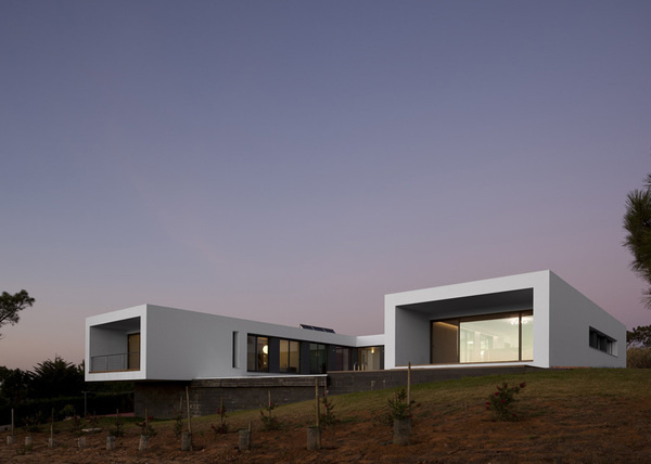 U-House by Jorge Graca Costa #interior #house #design #architecture #minimal #minimalist