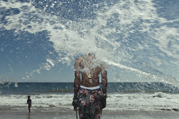 Frank. #ocean #pattern #water #portrait #chain #frank #gold #splash #beach