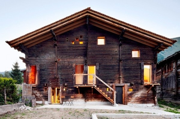 Wooden and Warm House – Fubiz™ #wood #architecture #house