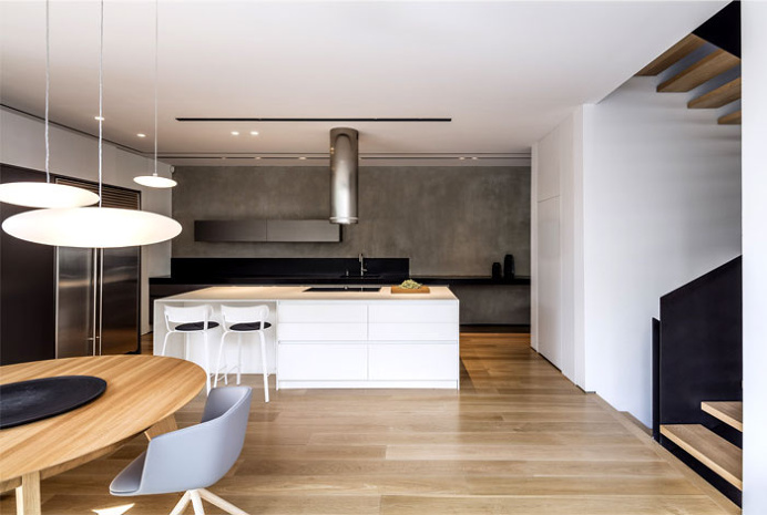 White House with Sloping Zinc Roof - InteriorZine