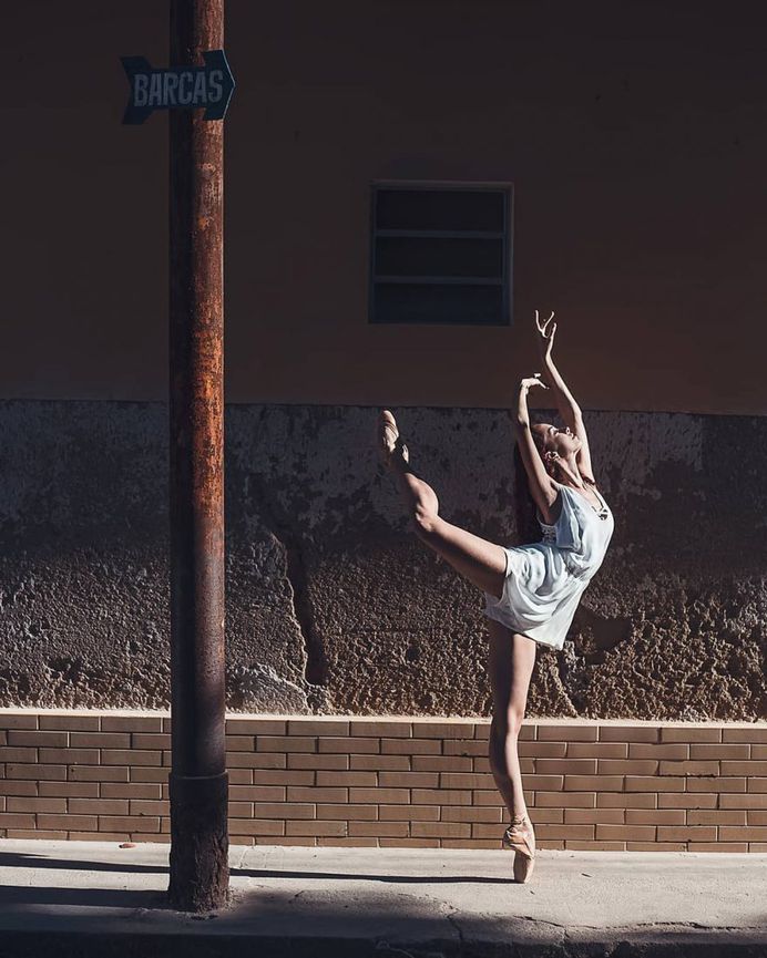 Portraits of Dancers on the Streets of Rio de Janeiro by Alessandro Marihno