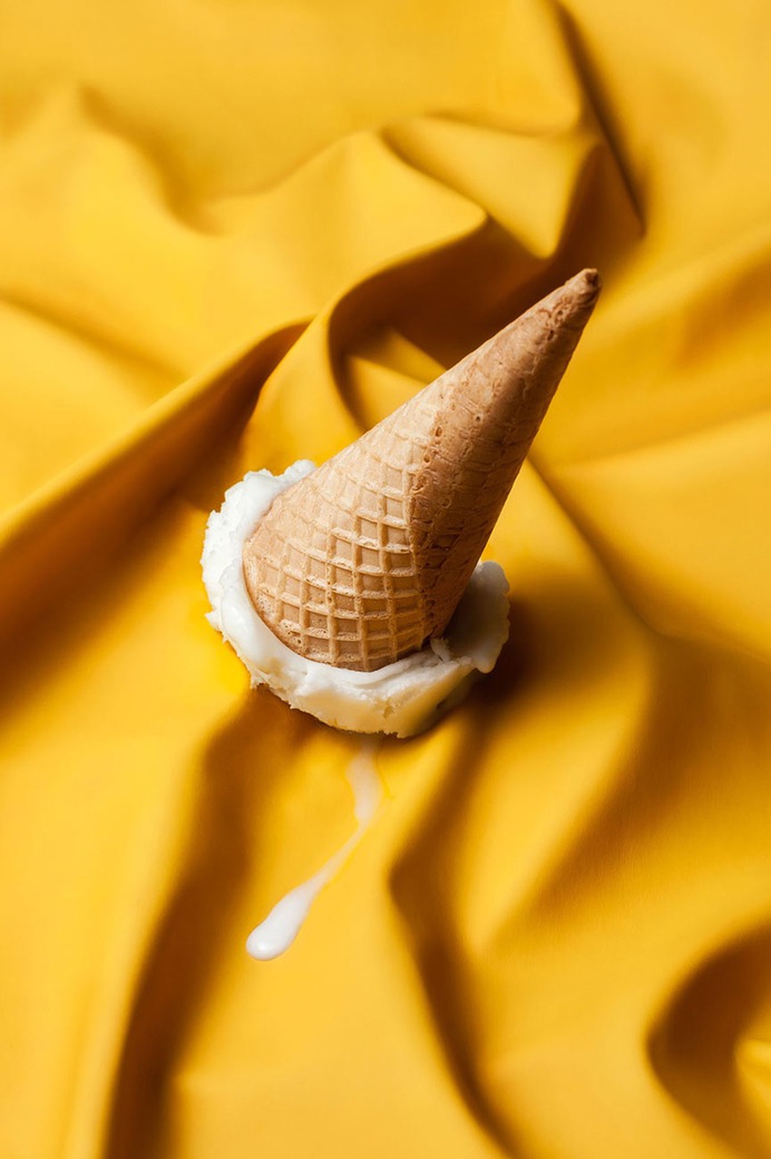 Popota Helados Branding - Mindsparkle Mag Beautiful unique branding of an icecream shop including collateral logo and more called Popota Helados designed by Requena Office from Barcelona Spain. #logo #photo #identity #branding #design #color #photography #graphic #design #gallery #blog #project #mindsparkle #mag #beautiful #portfolio #designer