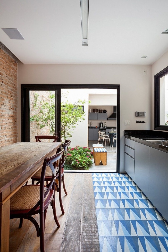 Moema House by Tria Arquitetura 8