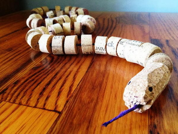 Homemade Wine Cork Crafts #cork #diy #wine