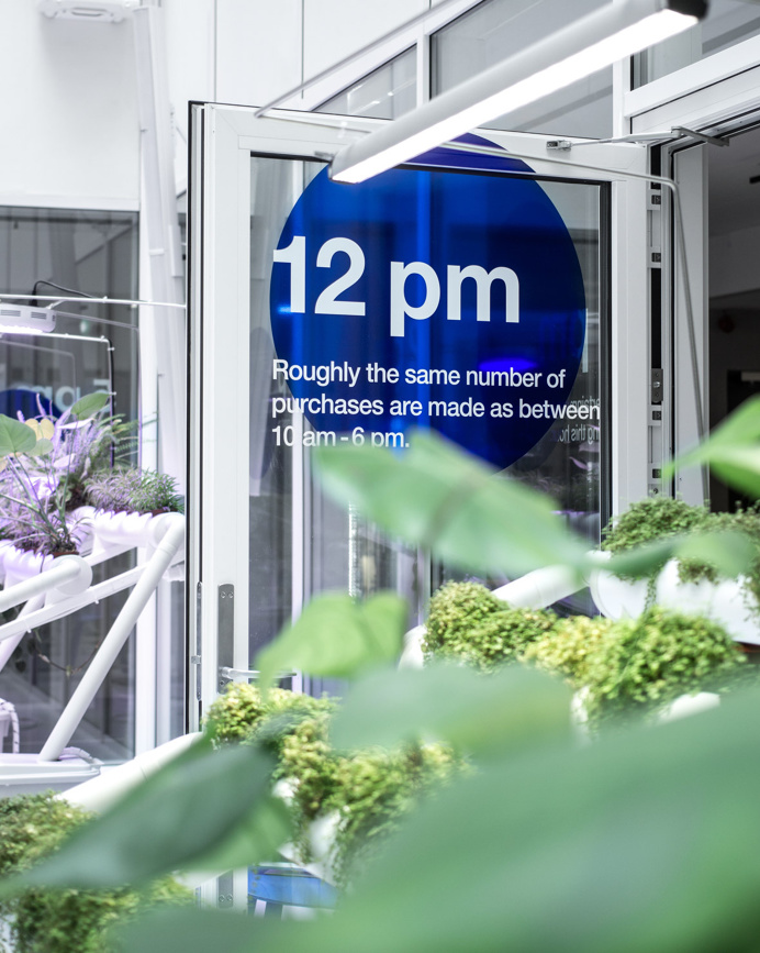Signage graphics #signage #circle #doorgraphics #largeformat