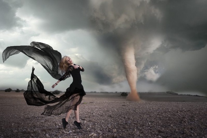 Surreal and Dreamlike Portrait Photography by Nacho Zaitsev