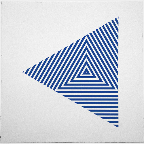 #276 Zebra triangle – A new minimal geometric composition each day