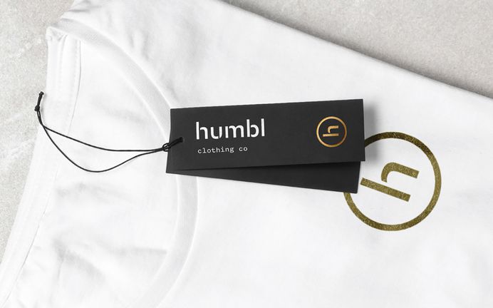 Humbl was created in 2016 as a self-funded project with a desire to appreciate subtlety and finer details. Drawing inspiration from various sub-cultures, Humbl Clothing Co. pays special attention to the comfort and quality of each product. Dimitrije Mikovic designed its minimal brand identity and logomark. For more information and more of the most beautiful designs, go to mindsparklemag.com