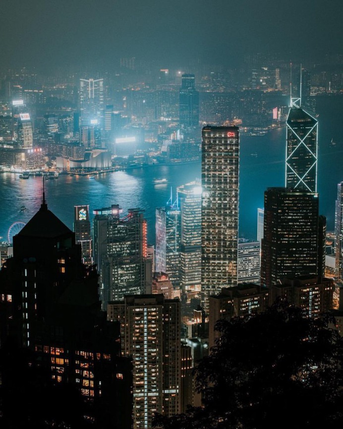 Striking Urban and Street Scenes by Connor Vaughan