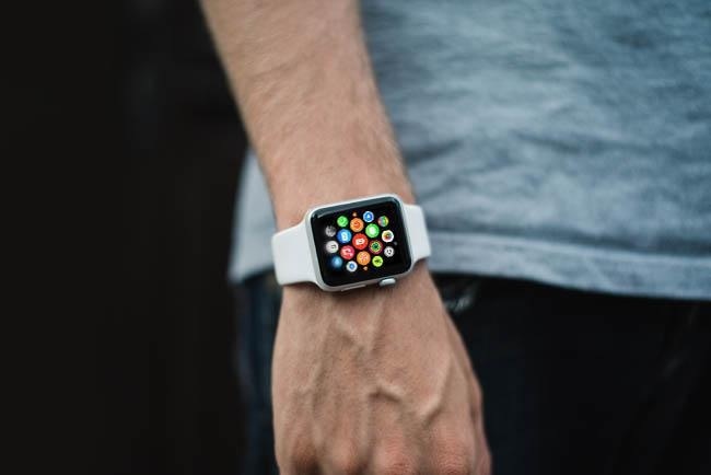 Free Photorealistic Apple Watch Mockup