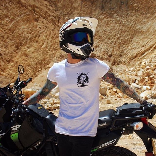 📸@valenciajay ♠️Ace of Spades ♠️ Envio gratis a todo Colombia 🇨🇴 #LoneWolfCo