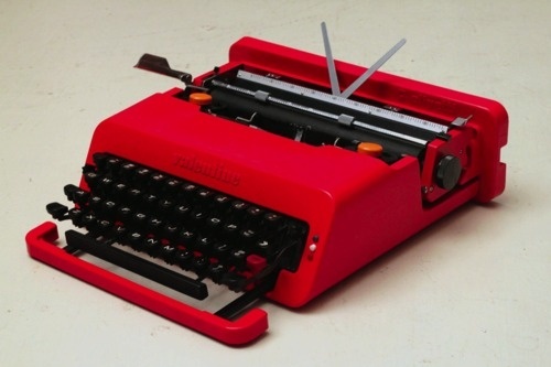 she loves me not #olivetti #1969 #design #product #valentine #typewriter