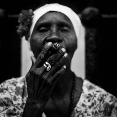 Street Photography by Bastian Saude #inspiration #white #black #photography #and