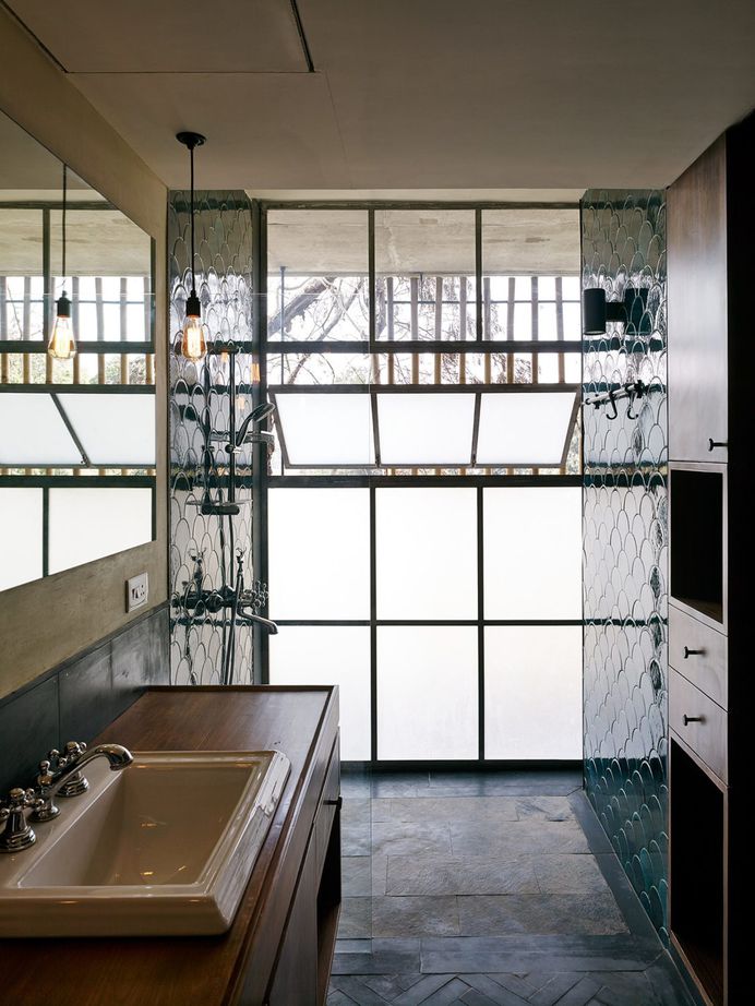 The Riparian House by Architecture BRIO