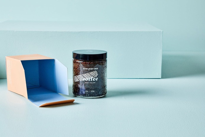 God Queen Bess Identity - Mindsparkle Mag Beautiful identity and packaging work by SD & Co. in the US, for the natural food brand God Queen Bess. #branding #corporate #design #identity #color #photography #graphic #design #gallery #blog #project #mindsparkle #mag #beautiful #portfolio #designer