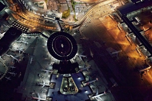 CJWHO ™ #design #photography #plane #art #airport