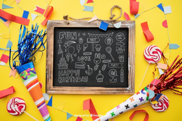 Birthday concept slate and cones Free Psd. See more inspiration related to Mockup, Birthday, Happy birthday, Party, Anniversary, Celebration, Happy, Candy, Chalkboard, Mock up, Decoration, Decorative, Celebrate, Birthday party, Sweets, Festive, Up, Lollipop, Birth, Happy anniversary, Concept, Slate, Annual, Composition, Mock and Cones on Freepik.
