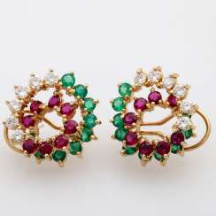 Ear plug with rundfac. Emeralds, rubies and diamonds
