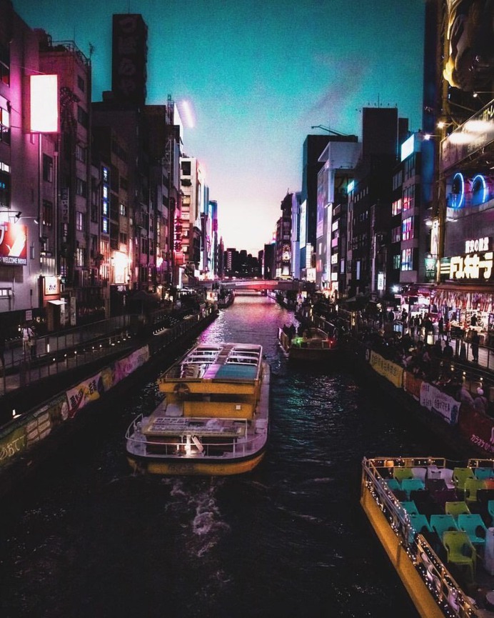 Cyberpunk and Cinematic Urban Photos in Japan by Omi Kim