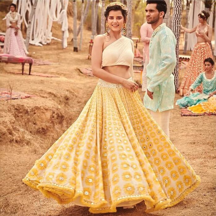 Abhinav Mishra Wedding Collections 'MausamMastana' & 'Sunflower' To Evoke Your Inner Bride & Groom!