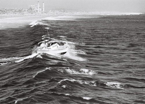 NEVEROVER™ #rip #white #zinger #black #sea #photography #ship #and